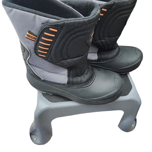 Boy's QUEST ARCTIC BLAST Thinsulate Insulation Boots Size 6 - Picture 5 of 6